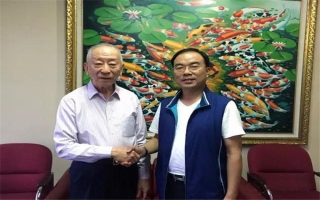 印尼著名僑領(lǐng)、印尼泛印集團(tuán)董事長(zhǎng)、印尼總統(tǒng)大學(xué)創(chuàng)辦人-李文光